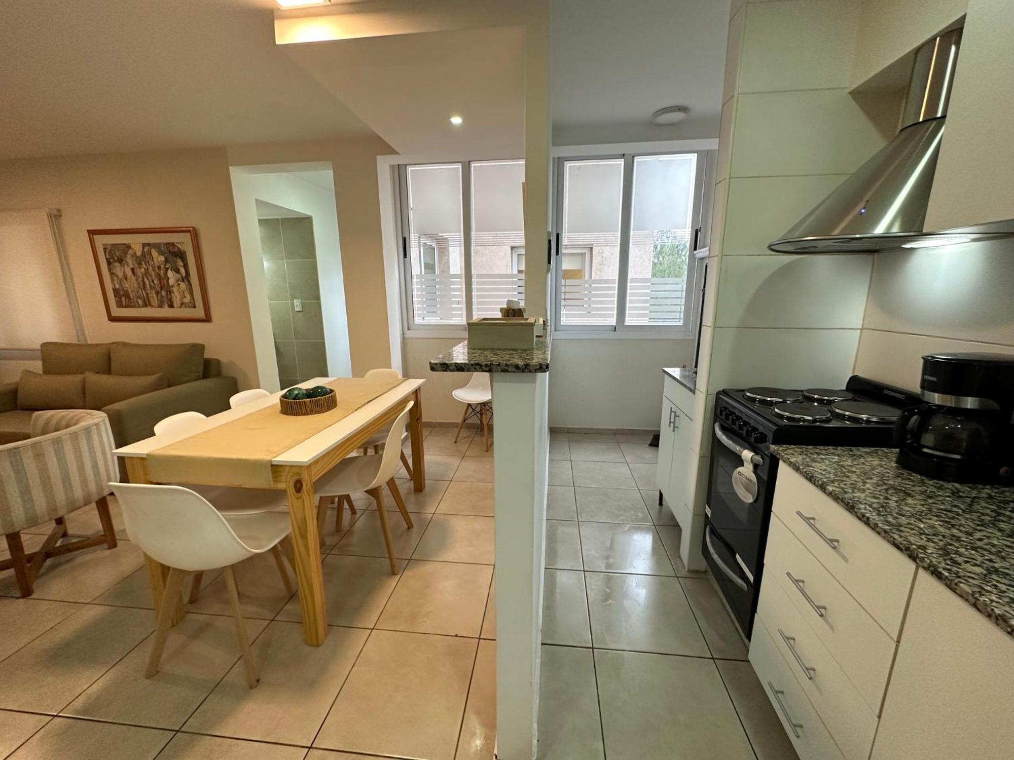 Apartamento Moderno, De Calidad Y Muy Bien Ubicado *